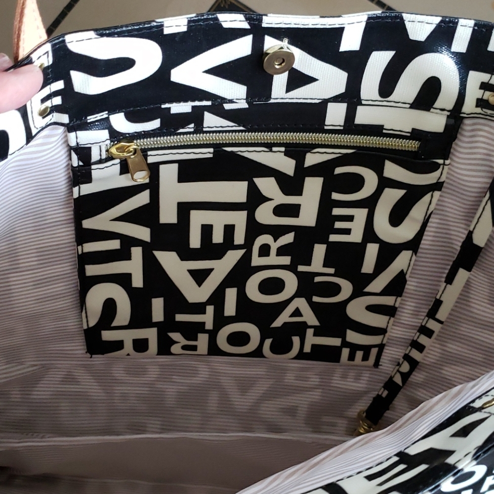 Victoria's Secret Shoulder Bsg - Picture 5 of 6
